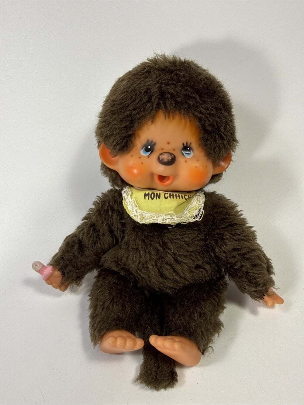 Vtg MONCHHICHI  Seckiguci PLUSH DOLL 8" HONG KONG 1974 PACIFIER Yellow Bib L2